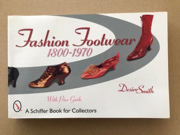 Mode - Fashion Footwear 1800-1970 - catalogus met prijzen, Boeken, Mode, Ophalen of Verzenden, Zo goed als nieuw