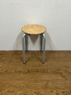 Gebruikte Half Hoge Kruk - K838 Vintage/Café, Huis en Inrichting, Barkrukken, Ophalen, Nieuw