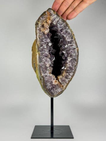 Quality raw amethyst Crystal goede on stand Kristal -, Verzamelen