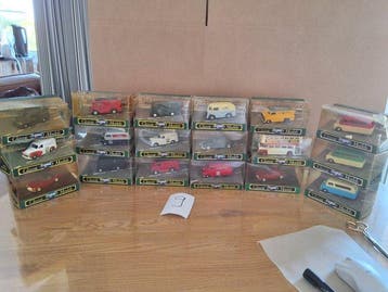 Corgi 1:43 - Modelauto (18) - Diverse klassieke, Nieuw