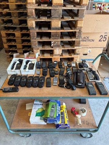 Motorola 32 vintage mobiele telefoons van Motorola, Nokia,, Nieuw