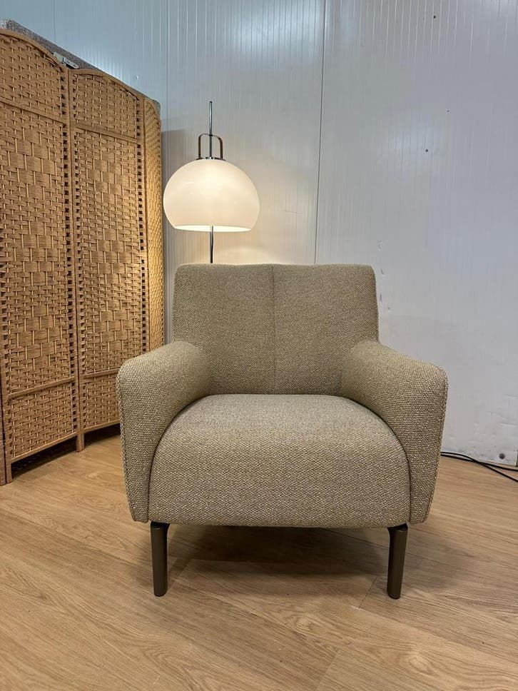 NIEUW Leolux Evidence Fauteuil + GARANTIE NP €2360, Huis en Inrichting, Fauteuils, 75 tot 100 cm, 75 tot 100 cm, Nieuw, Stof, Ophalen of Verzenden