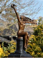 sculptuur, the carrier - 43 cm - marmer brons, Antiek en Kunst, Curiosa en Brocante
