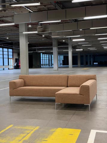 Design on Stock Bloq Hoekbank | NIEUWSTAAT + Garantie, 250 tot 300 cm, Ophalen of Verzenden, Zo goed als nieuw, Bank Hoekbank Bankstel Bankje Loungebank Banken Chaise Lounge 