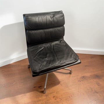 Vitra - Charles & Ray Eames - Stoel - Ea208 - Leder,
