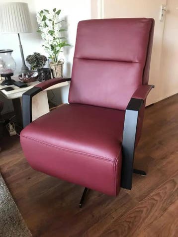 Leren draaifauteuil met hoge rug en stervoet - rood leer, Ophalen of Verzenden, Nieuw, Leer