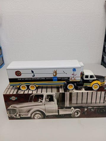 Altaya 1:43 - Modelauto - Berliet GLR Interflora, Nieuw