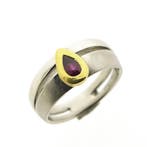 Bicolor platina ring met robijn, Sieraden, Tassen en Uiterlijk, Ringen, Overige materialen, Gebruikt, Overige kleuren, Ophalen of Verzenden