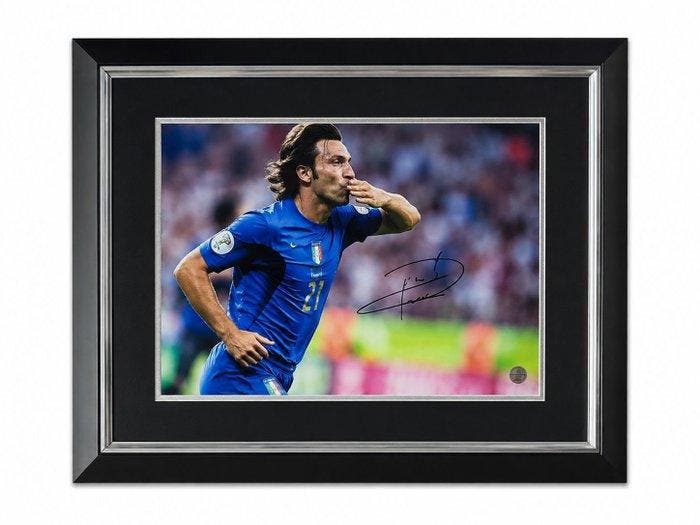 Italy - Wereldkampioenschap Voetbal - Andrea Pirlo Signed -, Verzamelen, Overige Verzamelen
