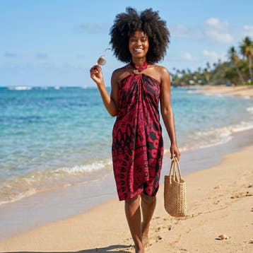 Sarong / pareo - Strandkleding wikkelrok - Zwart / rood Mand, Kleding | Dames, Badmode en Zwemkleding, Ophalen of Verzenden, Nieuw