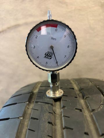 4x Pirelli P-Zero - 225/35 R19 - €80 per stuk, Auto-onderdelen, Banden en Velgen, Gebruikt, Band(en), Personenwagen, Ophalen