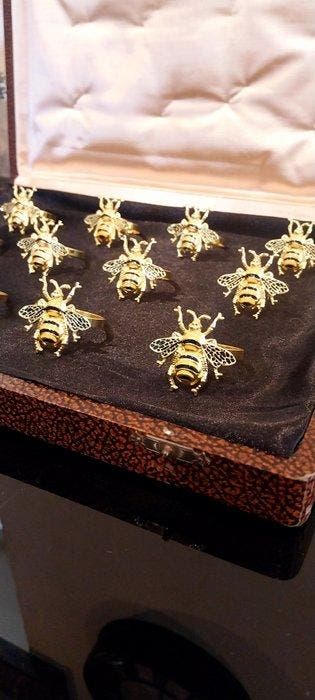 Servetring (12) - bijen - Verguld messing, Antiek en Kunst