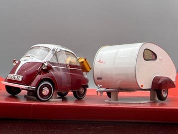 Revell 1:18 - Model kleine stadsauto - 1955 BMW Isetta 250, Nieuw