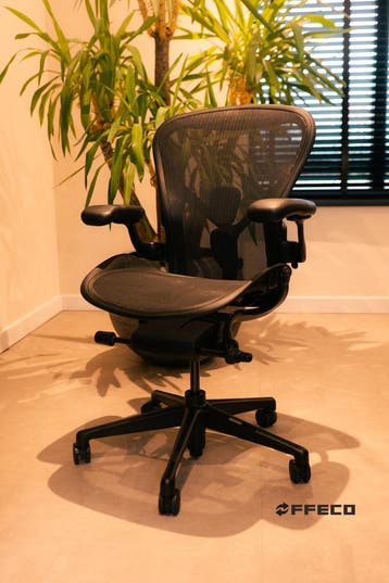 Herman Miller Aeron Remastered - Black Edition - Full Option, Verzenden, Ergonomisch, Zo goed als nieuw, Bureaustoel