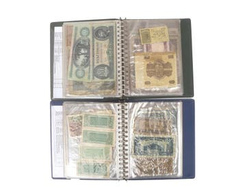 Twee albums diverse bankbiljetten, 20e eeuw
