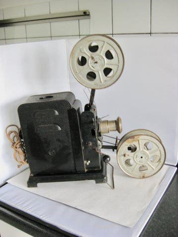Sankyo 35 mm Projector