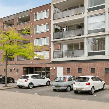 Appartement in Eindhoven gevonden voor €2200,- pm, Huizen en Kamers, Huizen te huur, Noord-Brabant, Direct bij eigenaar, Eindhoven