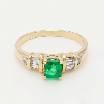 Ring - 14 karaat Geel goud Smaragd - Baguette/briljant, Nieuw