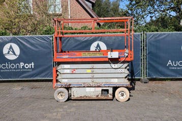 Veiling: Schaarlift SkyJack SJ4832 Elektrisch 11.8m 1999, Ophalen