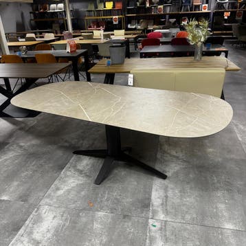 bert plantagie Carve 2.0 Eettafel - Ongebruikt, Kunststof, 100 tot 150 cm, Ophalen of Verzenden, Zo goed als nieuw