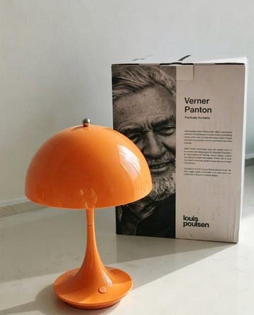 Louis Poulsen - Verner Panton - Lamp - Panthella Portable -