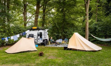Even lekker kamperen?, Huisdier toegestaan, In bos, Landelijk
