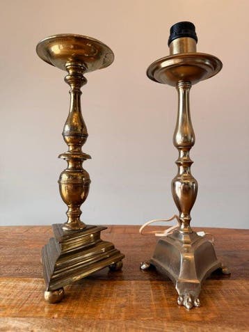 Kaarsenhouder (2) - Messing - oude lamp met twee poten