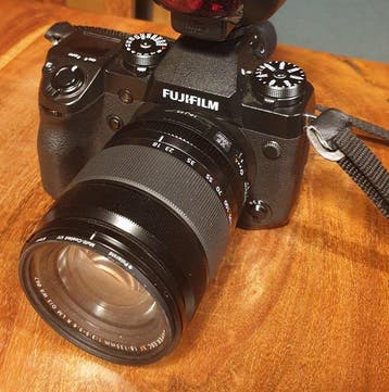 Fuji X-H1 Mirrorless Digital Camera - Fujinon XF 18-135mm R, Nieuw