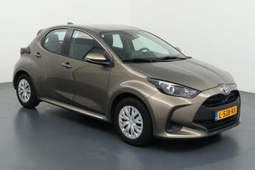 Private Lease - Toyota Yaris - 1.5 Hybrid Active Automaat 5d, Gebruikt, Met garantie (alle), Hybride Elektrisch/Benzine, Yaris