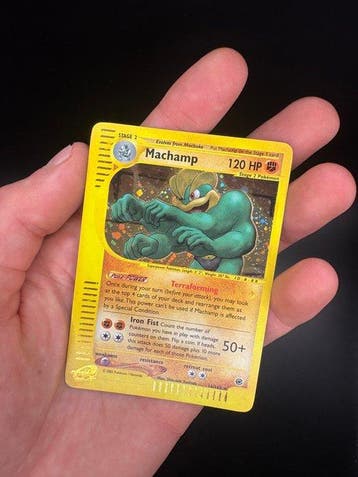 Pokémon - 1 Card - Machamp 16/165 Foil - Various sets, Hobby en Vrije tijd, Verzamelkaartspellen | Pokémon, Nieuw
