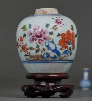 Kangxi (ca. 1720) - Pot - Pioenrozen en Bloesems op, Antiek en Kunst