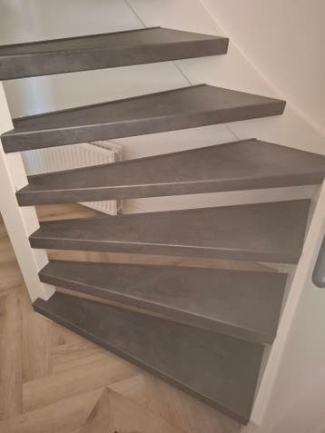 Traprenovatie | CPL Toplaag | Open trap | Mexform