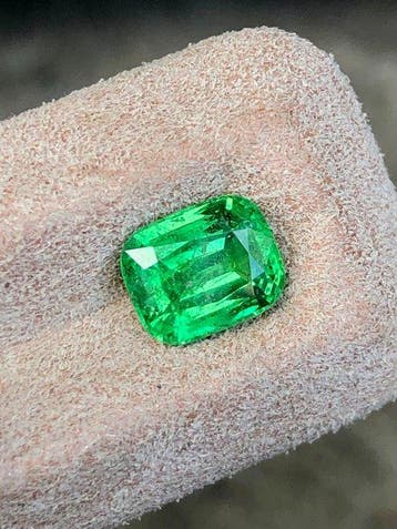 Zonder minimumprijs Groen Tsavoriet - 1.74 ct - nternational, Nieuw