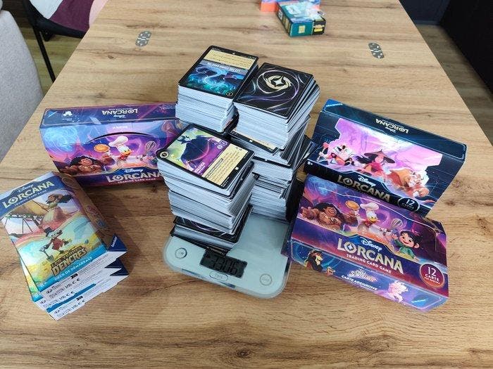 Ravensburger - 2500 Box - Disney Lorcana - Preludio, Verzamelen, Overige Verzamelen