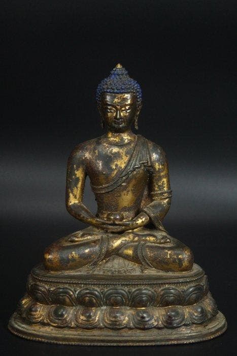 This is a specially made bronze Shakyamuni Buddha statue, Antiek en Kunst, Antiek | Overige Antiek