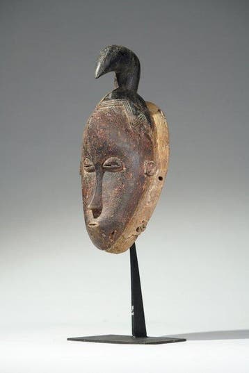 Een houten masker - Guro - Ivoorkust (Zonder minimumprijs)