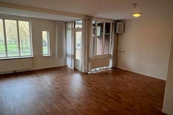 Studio J.F. Kennedylaan in Breda, Huizen en Kamers, Kamers te huur, 20 tot 35 m², Breda