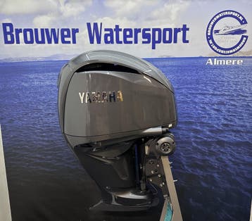 Yamaha buitenboordmotor | 300 pk | Extra Langstaart |, Watersport en Boten, Viertaktmotor, Ophalen of Verzenden, Zo goed als nieuw