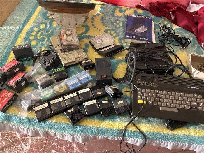 Thomson MO5 - Computer (1), Spelcomputers en Games, Spelcomputers | Overige Accessoires