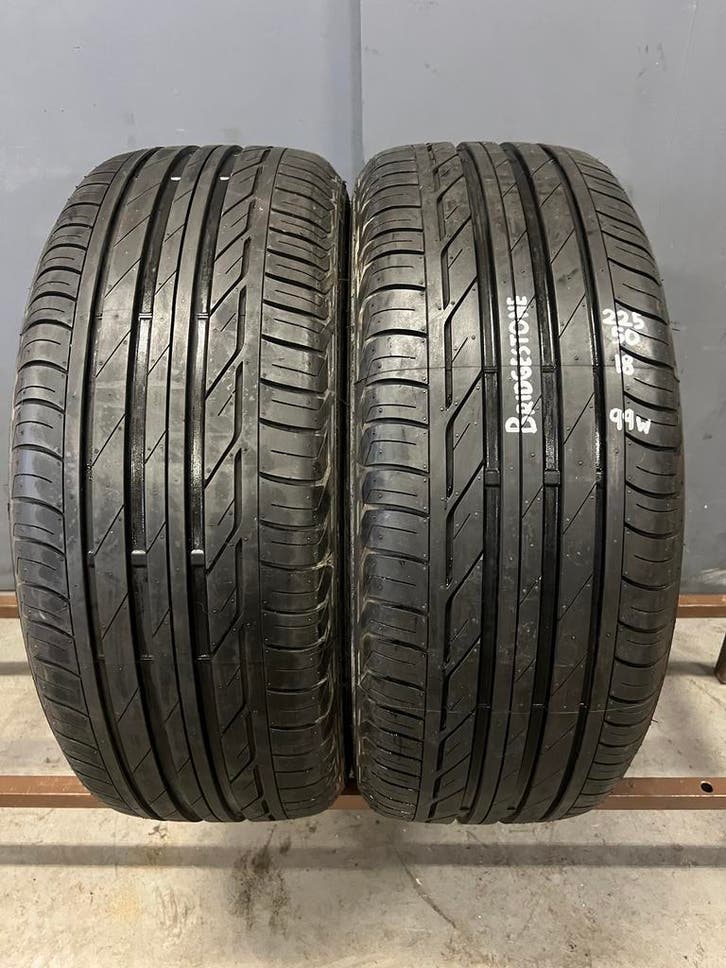 Nieuwe Bridgestone Turanza T001 banden, maat 225/50R18 99W, Auto-onderdelen, Banden en Velgen, 18 inch, Zomerbanden, 225 mm, Personenwagen
