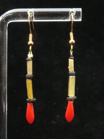 Oud-Egyptisch Oorbellen gemaakt van glas en faience