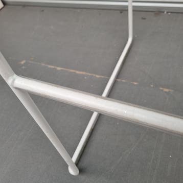 Arper Catifa 46 design kruk - wit met groene achterzijde (al, Ophalen of Verzenden, Nieuw