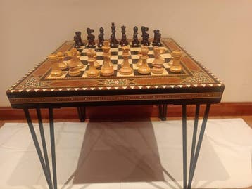 Schaaktafel - Hout, Metaal - Inlegwerk uit Granada (Spanje), Antiek en Kunst