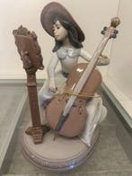 Lladró - José Puche - Beeldje, Ensayo de Violonchelo - 6332