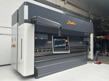 BAYKAL Hybrid CNC Kantbank, zetbank, 4100mm 240t DEMO-MODEL, Zakelijke goederen, Machines en Bouw | Metaalbewerking