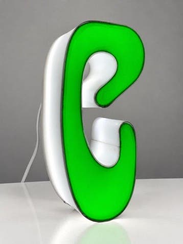 Vintage industriële verlichte letter C – Italiaans winkbord