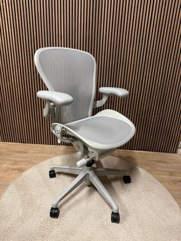 Nieuwstaat Herman Miller Aeron Remastered Mineral, Verzenden, Wit, Nieuw, Bureaustoel