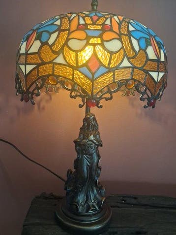 Tafellamp met beeldje - Glas, Metaal, Brons, Antiek en Kunst
