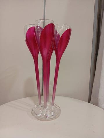 Moët & Chandon - Champagne fluitje - Glas - Set van 4 glazen, Antiek en Kunst