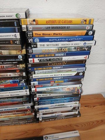 Microsoft - pc games - 100 old school vintage wanted pc, Nieuw